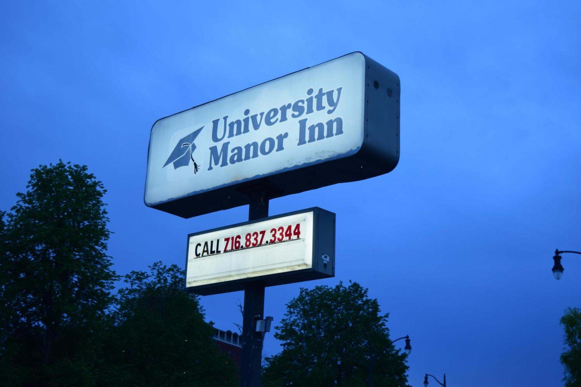 University Manor Inn Buffalo Eksteriør billede