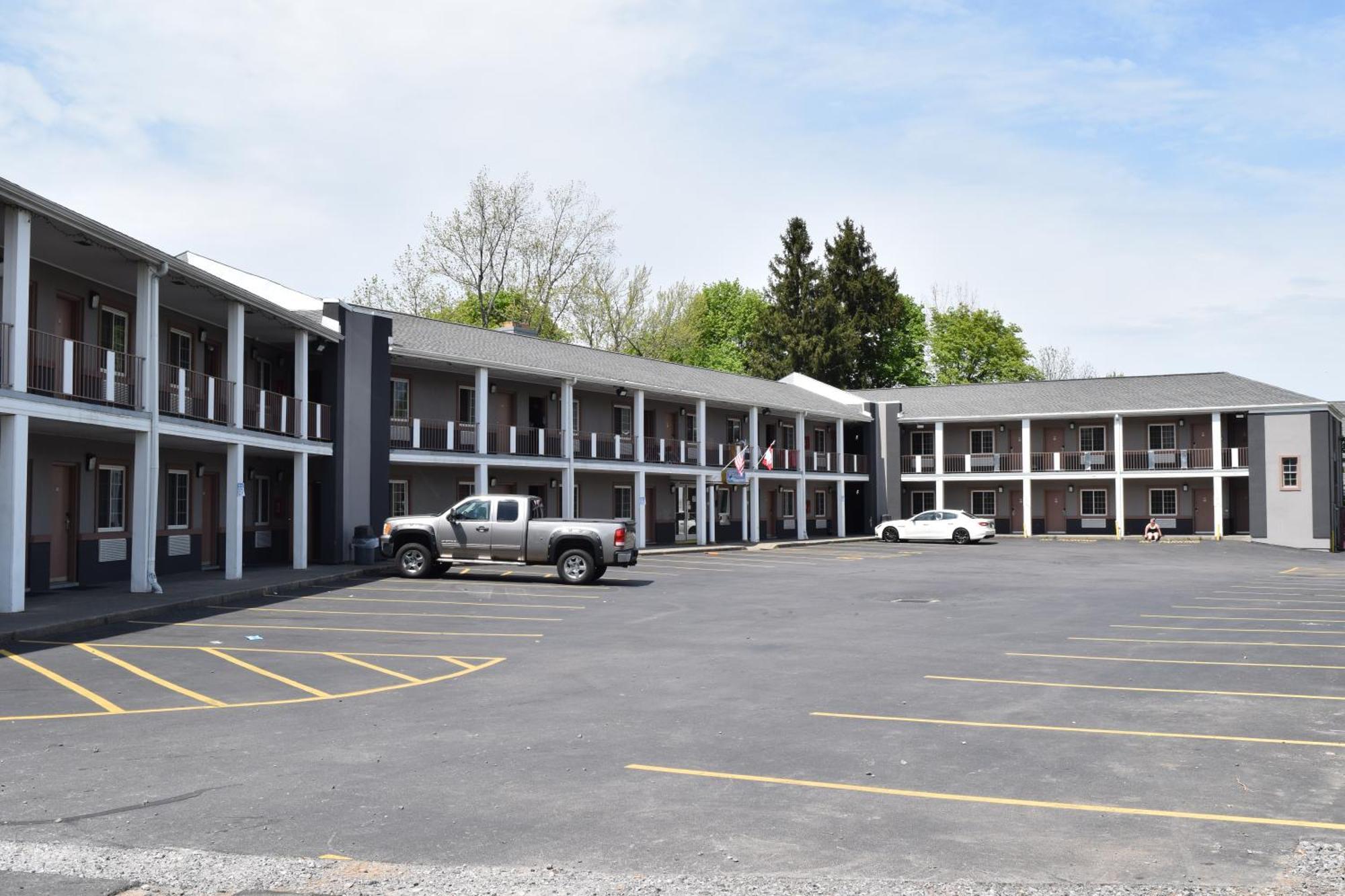 University Manor Inn Buffalo Eksteriør billede